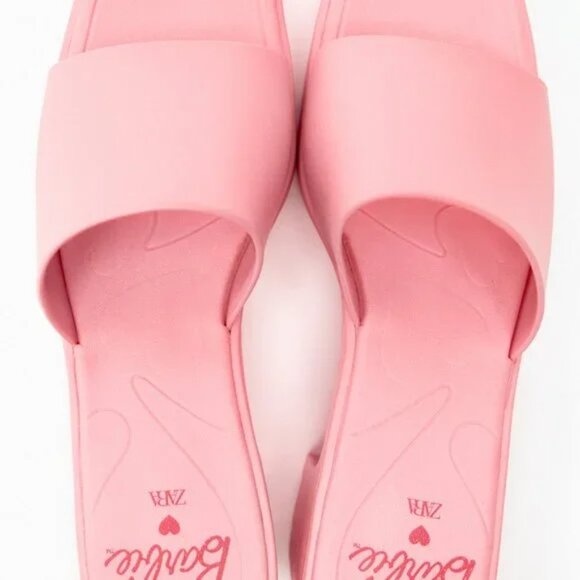 ZARA x BARBIE The Movie Rubberized Lug Sole Sandals Women's Size 7.5 - Picture 3 of 12